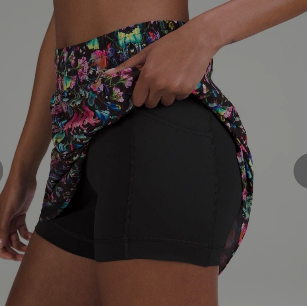 Lululemon Hotty Hot High-Rise Built In Shorts Skirt